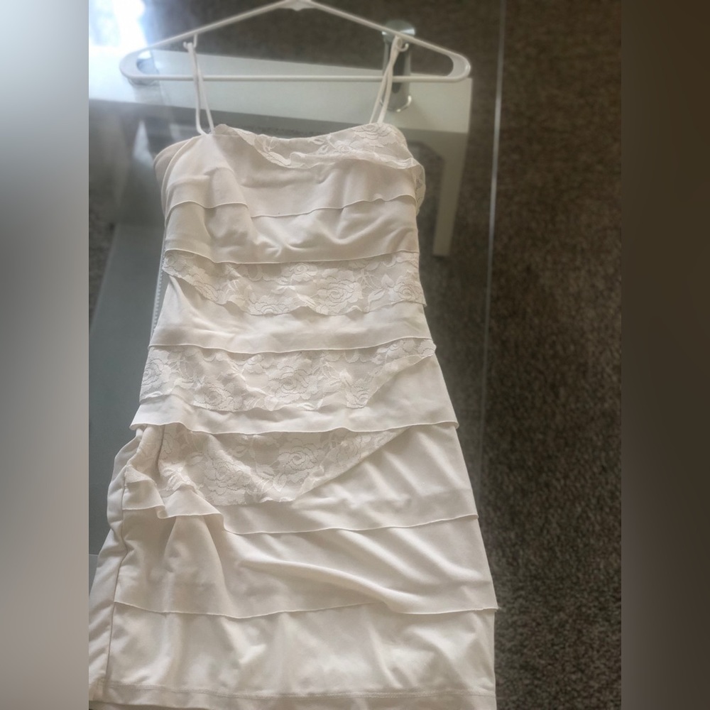 White bodycon dress